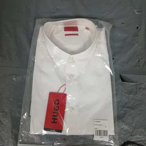 HUGO EBOR RELAXED FIT SHORT SLEEVE SHIRT IN WHITE - XL