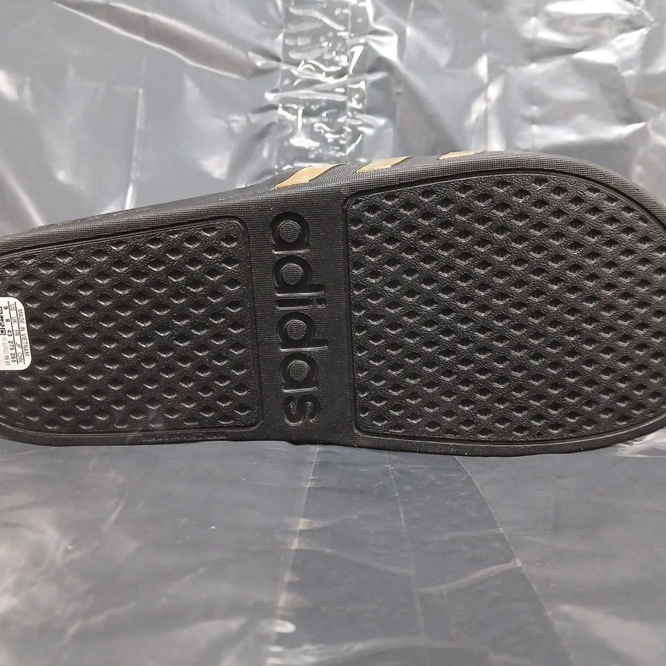 PAIR OF ADIDAS ADILETTE AQUA SLIDES IN BLACK/GOLD SIZE UK 9
