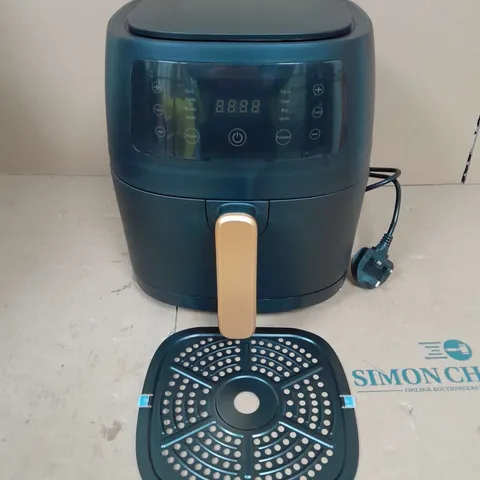 EXTRA LARGE CAPACITY AIR FRYER