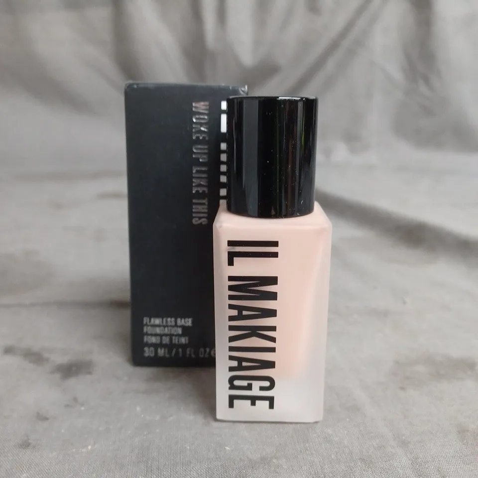 IL MAKIAGE WOKE UP LIKE THIS FLAWLESS BASE FOUNDATION - SHADE 35 - 30ML