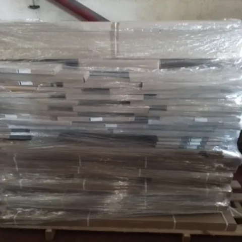 PALLET OF ASSORTED FIXTURE AND FITTING ITEMS TO INCLUDE VARIOUS WOODSTOCK WORKTOPS AND 300 HIGH RISE CARCASS AND