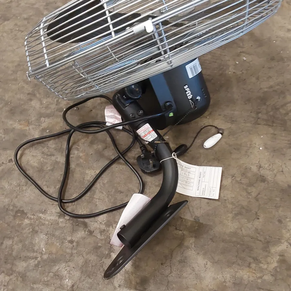 CLARKE AIR WALL MOUNTED FAN