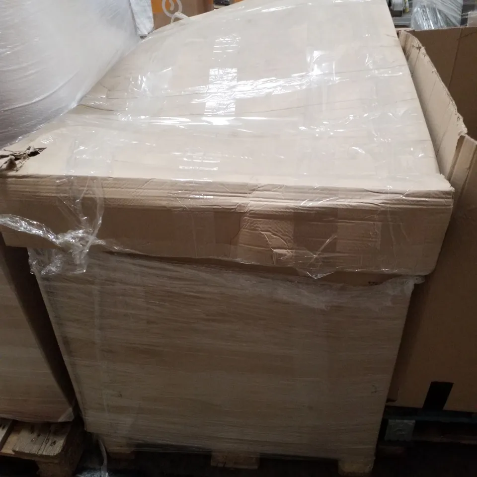 PALLET CONTAINING LARGE QUANTITY OF RONSEAL PRODUCTS INCLUDING ONE COAT FENCE LIFE IN CHARCOAL GREY & 2 IN 1 PRIMER AND PAINT POTS