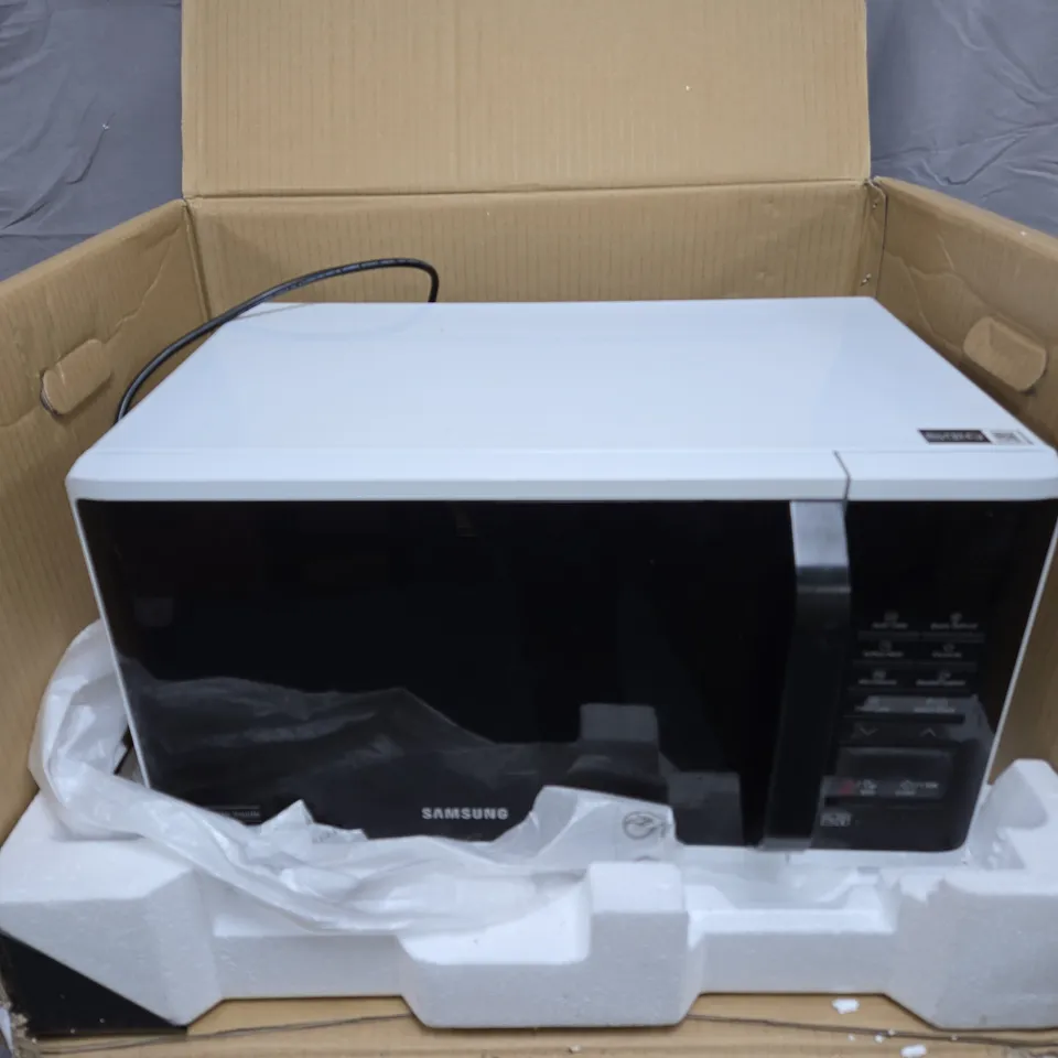 SAMSUNG MS23K3513AW/EU SOLO 23-LITRE MICROWAVE OVEN - WHITE - COLLECTION ONLY