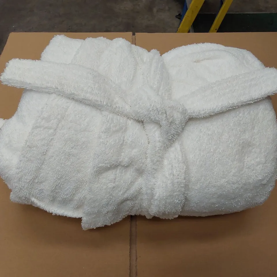 WALMOOR UNISEX BATHROBE WITH HOOD (1 ITEM)