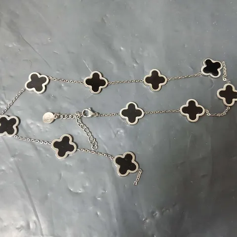 CLOVER THEMED BRACELET