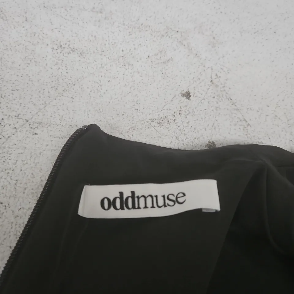 ODDMUSE THE ULTIMATE MUSE HIGH WAIST CAP SLEEVE MIDI DRESS - BLACK - SIZE S