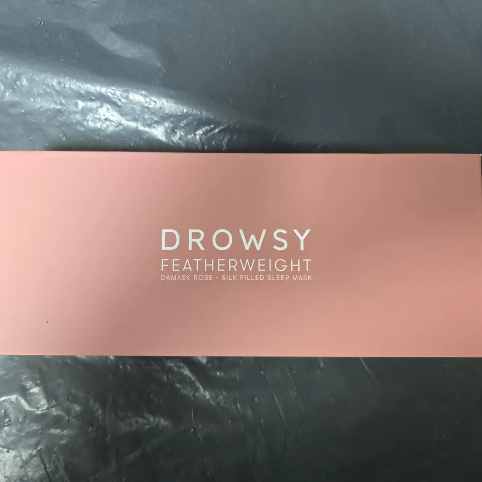 DROWSY FEATHERWEIGHT SILK-FILLED SLEEP MASK – DAMASK ROSE (BOXED)