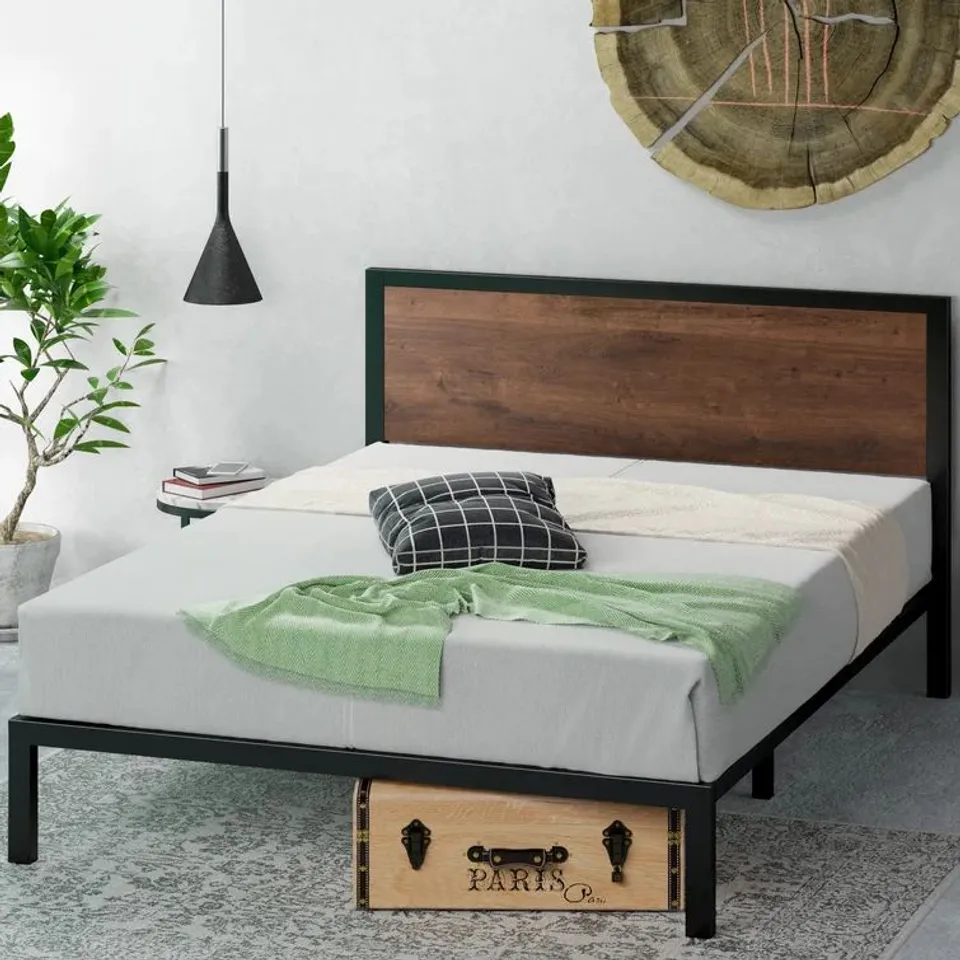 BOXED SLOVAN INDUSTRIAL BED FRAME WITH WOODEN HEADBOARD // SIZE: KING (1 BOX)