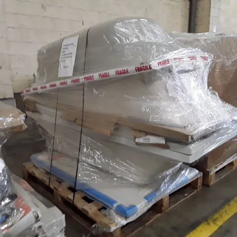 PALLET OF APPROXIMATELY 5 BATHS, 1 BASIN UNIT & BASIN, 1 STONE SHOWER TRAY