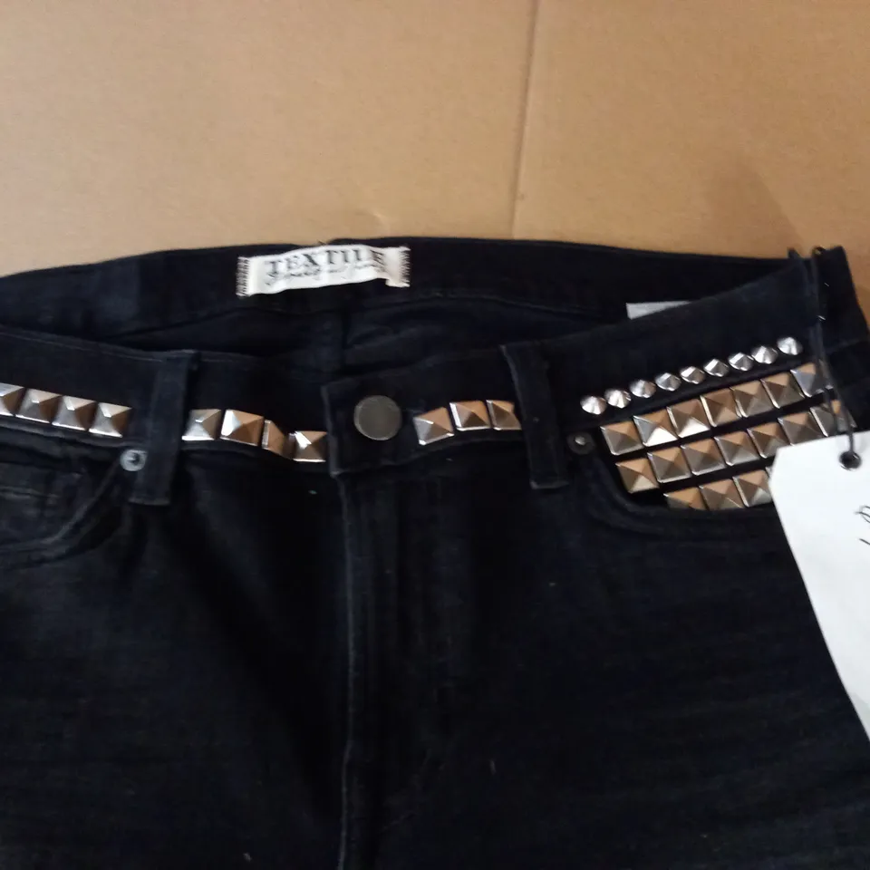 BRAND NEW TEXTILE ELIZABETH AND JAMES STUDDED OZZY JEANS IN BLACK - 31