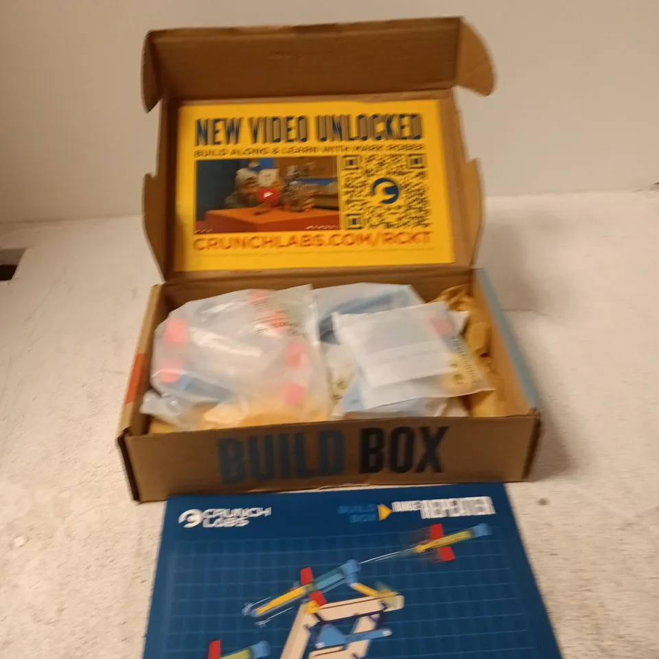 CRUNCH LABS BUILD BOX – THINK LIKE AN ENGINEER BY MARK ROBER (BOXED)