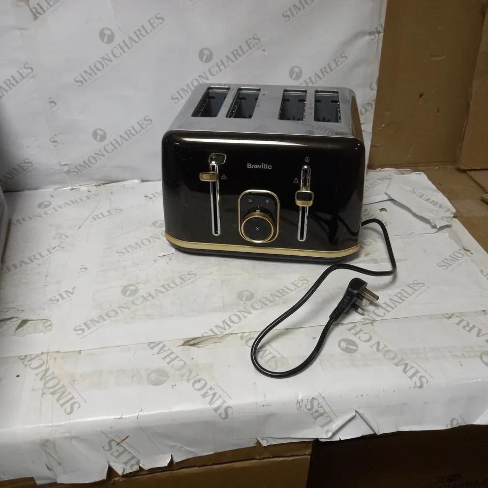 BREVILLE AURA 4 SLICE TOASTER