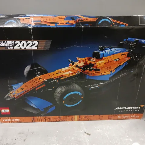 BOXED LEGO TECHNIC MCLAREN FORMULA 1 RACE CAR 2022 (42141)