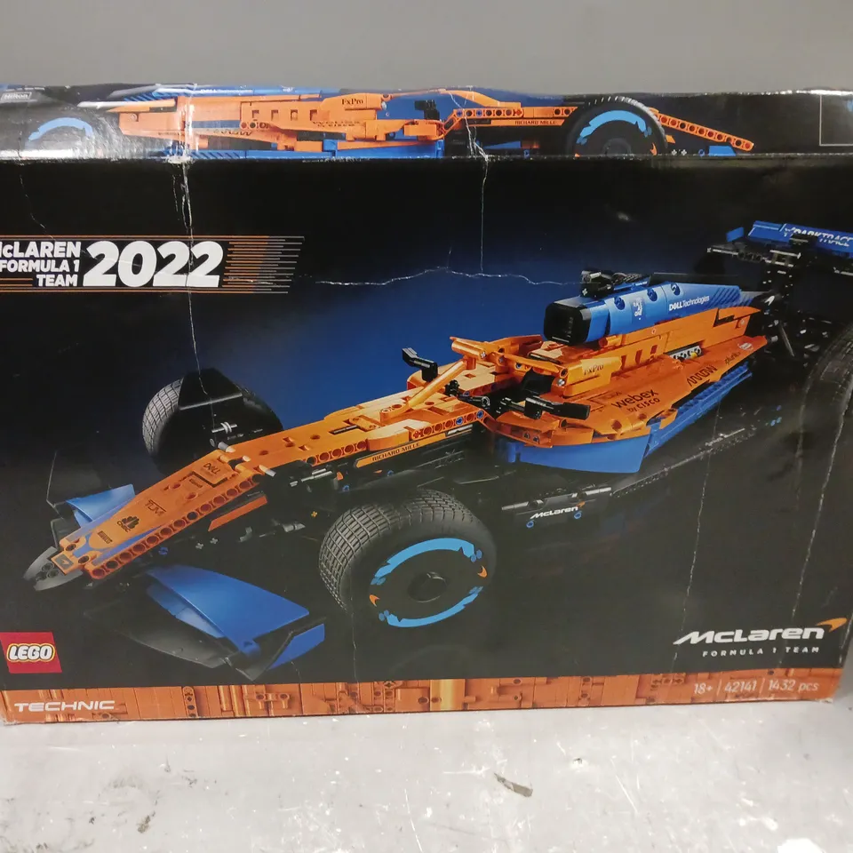 BOXED LEGO TECHNIC MCLAREN FORMULA 1 RACE CAR 2022 (42141) RRP £169.99