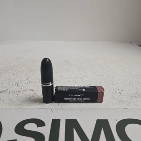 MAC FROST LIPSTICK – PLUM DANDY (313)