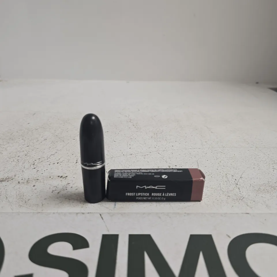 MAC FROST LIPSTICK – PLUM DANDY (313)