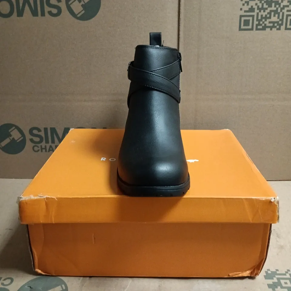 ROCKET DOG WOMEN'S BLACK PU ANKLE BOOTS – UK 5 (EU 38)