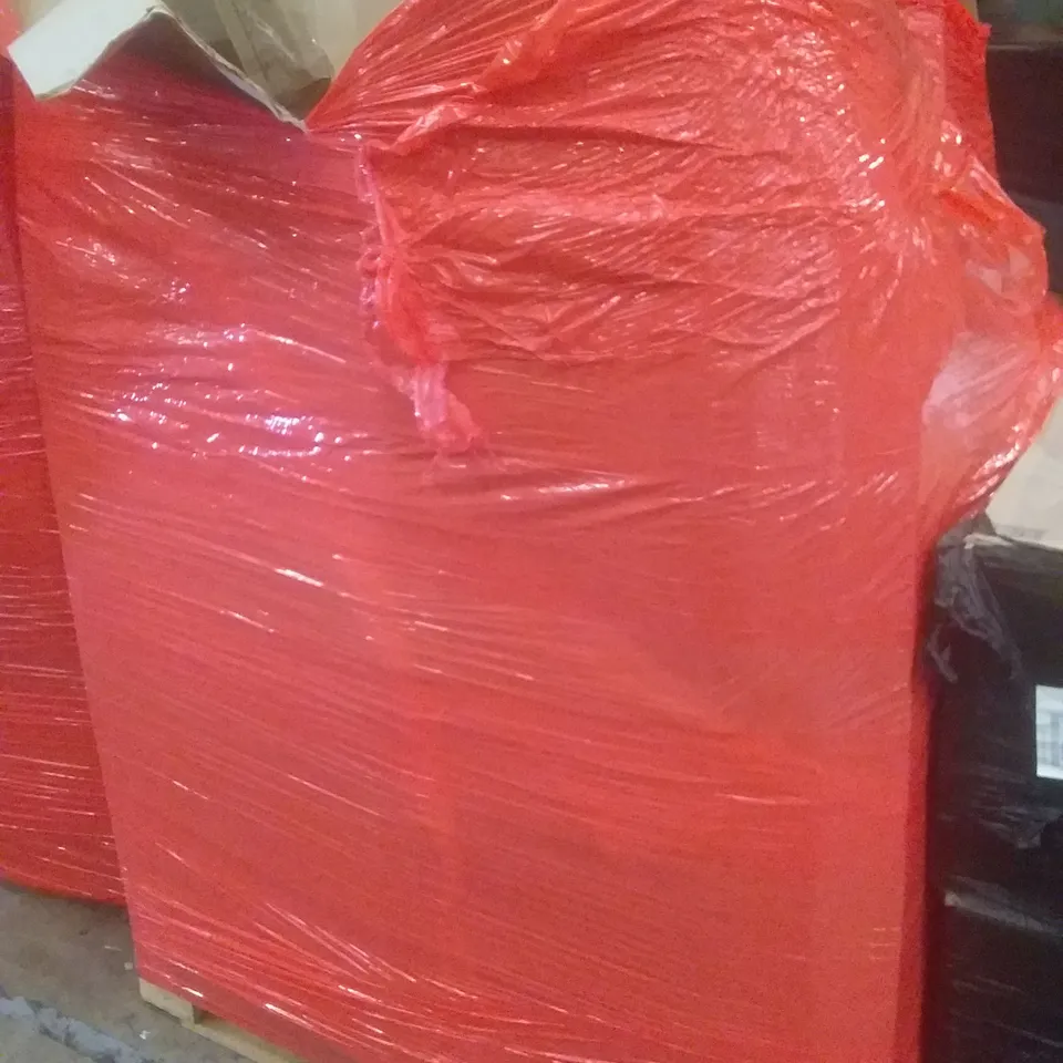 PALLET OF ASSORTED ITEMS INCLUDING COMFORT STOOLS, BATHTUB GRAB HANDLES