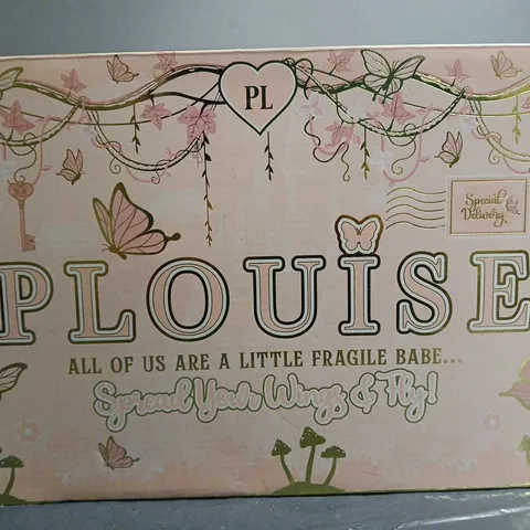 SEALED PLOUISE GIFT BOX