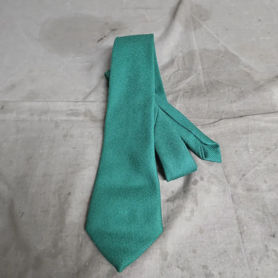 THE HOUSE OF EDGAR WOOL TIE IN EMERALD