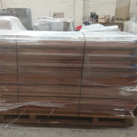 PALLET CONTAINING APPROXIMATELY 30x MIXED DESIGNER INTERNAL HOUSE DOORS