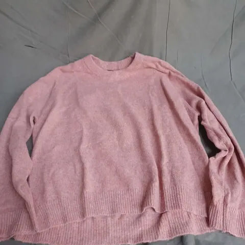 NOBODY'S CHILD RELAXED CREW NECK JUMPER IN PINK SIZE M