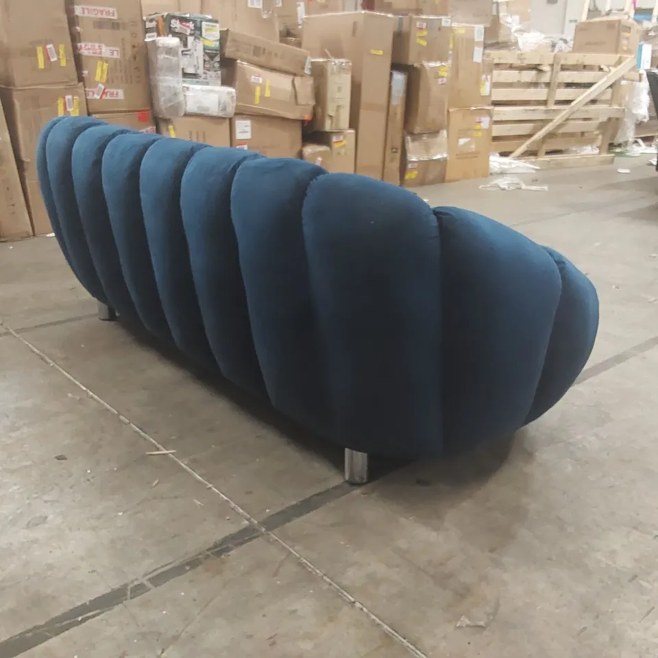 QUALITY DESIGNER MITESH UPHOLSTERED SOFA