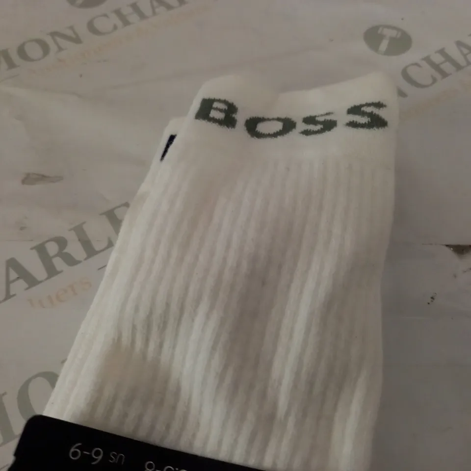 BOSS 2 PACK OF SPORT SOCKS IN WHITE - UK 5.5-8
