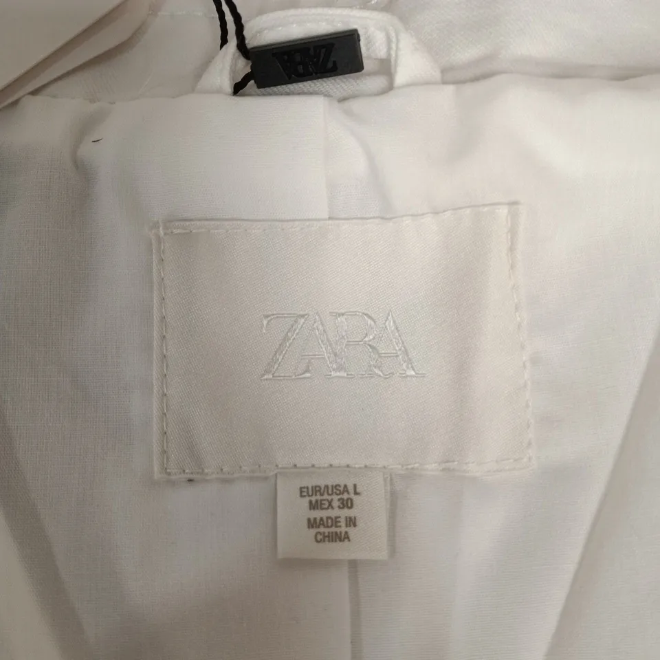 ZARA WHITE MILITARY-STYLE JACKET/BLOUSE WITH FROG FASTENING – WOMEN'S, UK 14-16 (EU L) – MADE IN CHINA