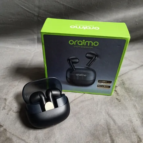 ORAIMO WIRELESS EARBUDS WITH CHARGING CASE