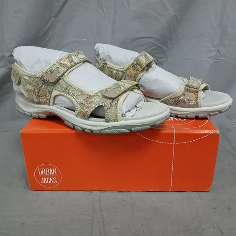 BOXED PAIR OF URBAN JACKS SANDALS IN BEIGE/MULTI SIZE EU 41