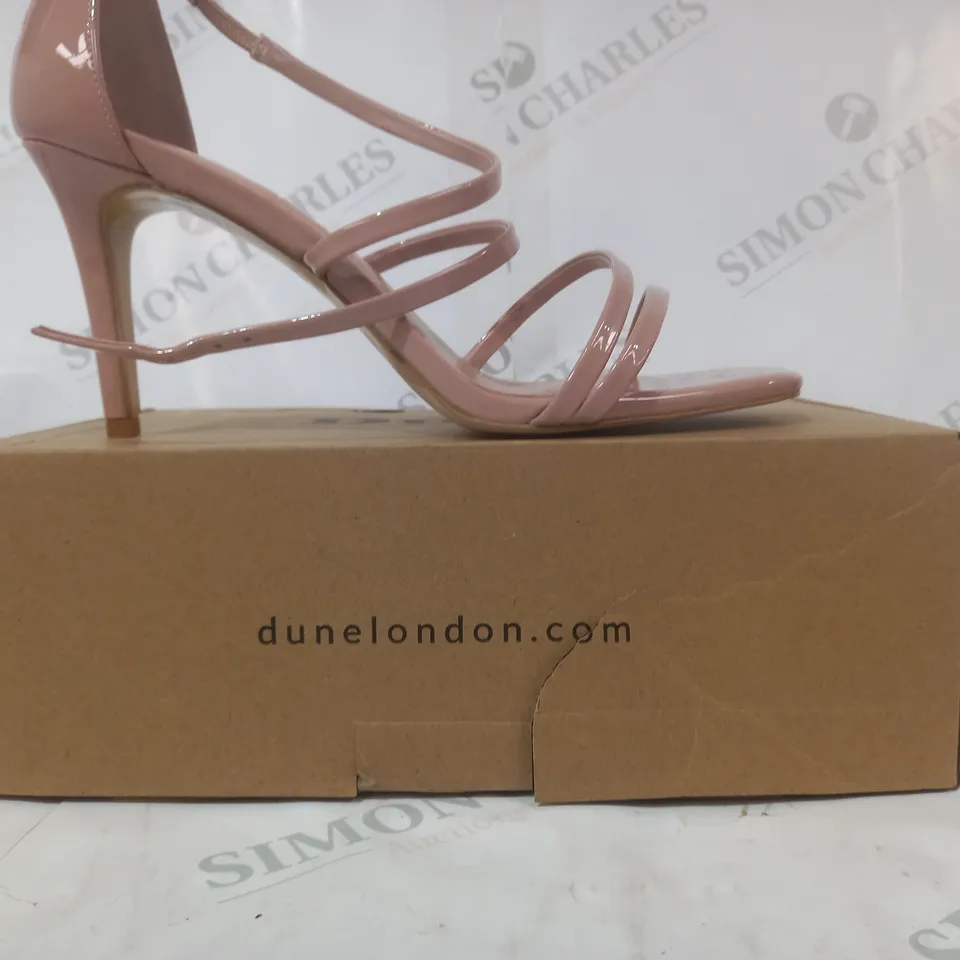 BOXED PAIR OF DUNE LONDON OPEN TOE STRAPPY SANDALS IN BLUSH SIZE 7