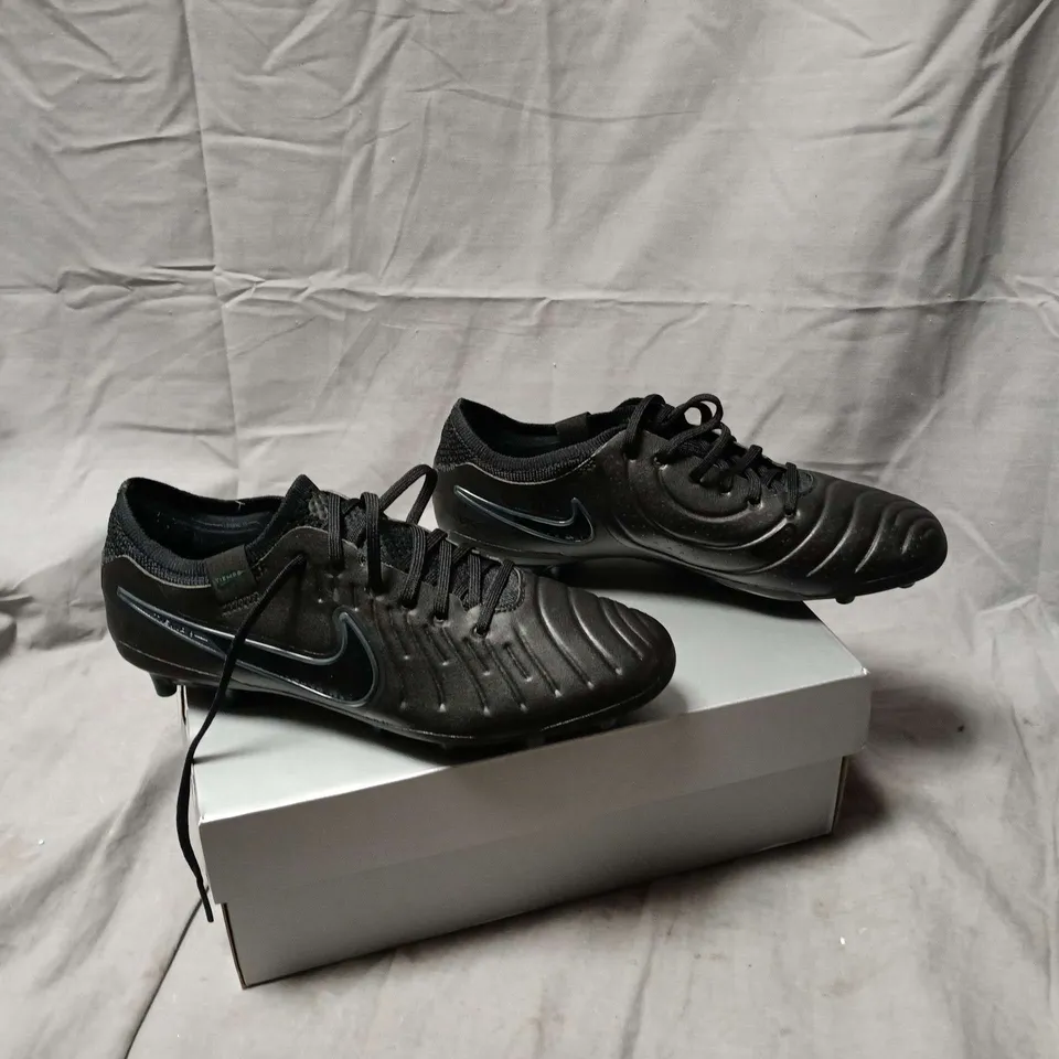 Nike Black Football Boots – UK SIZE 5.5 -  Boxed