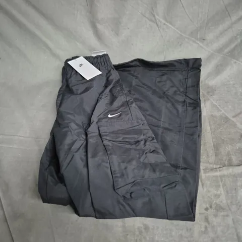 NIKE WOMEN'S TROUSERS IN BLACK SIZE S