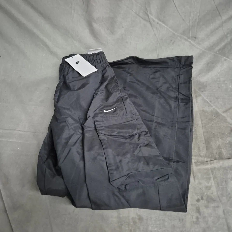NIKE WOMEN'S TROUSERS IN BLACK SIZE S
