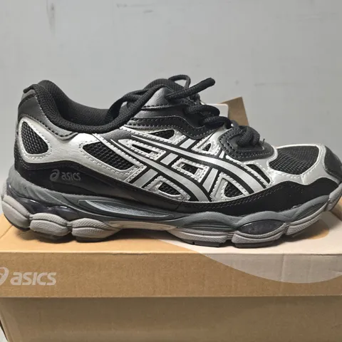 BOXED PAIR OF ASICS GEL NYC TRAINERS IN BLACK/SILVER - UK 8.5