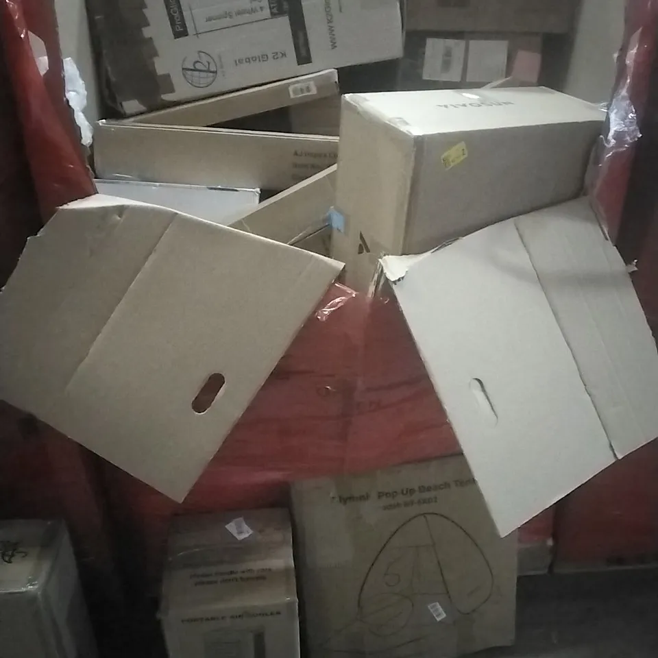 A PALLET CONTAINING ASSORTED HOUSEHOLD GOODS AND PRODUCTS TO INCLUDE; 4 WHEEL SPINNER, POP UP TENT, BOXED FURNITURE ETC