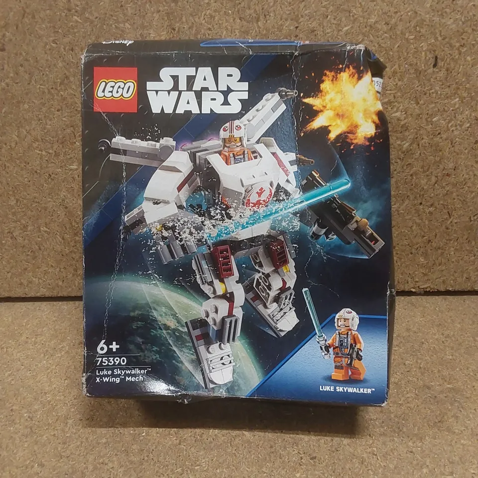 BOXED LEGO STAR WARS LUKE SKYWALKER X-WING MECH - 75390