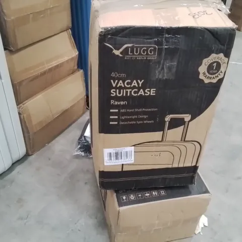 BOXED LUGG 40CM VACAY SUITCASE RAVEN