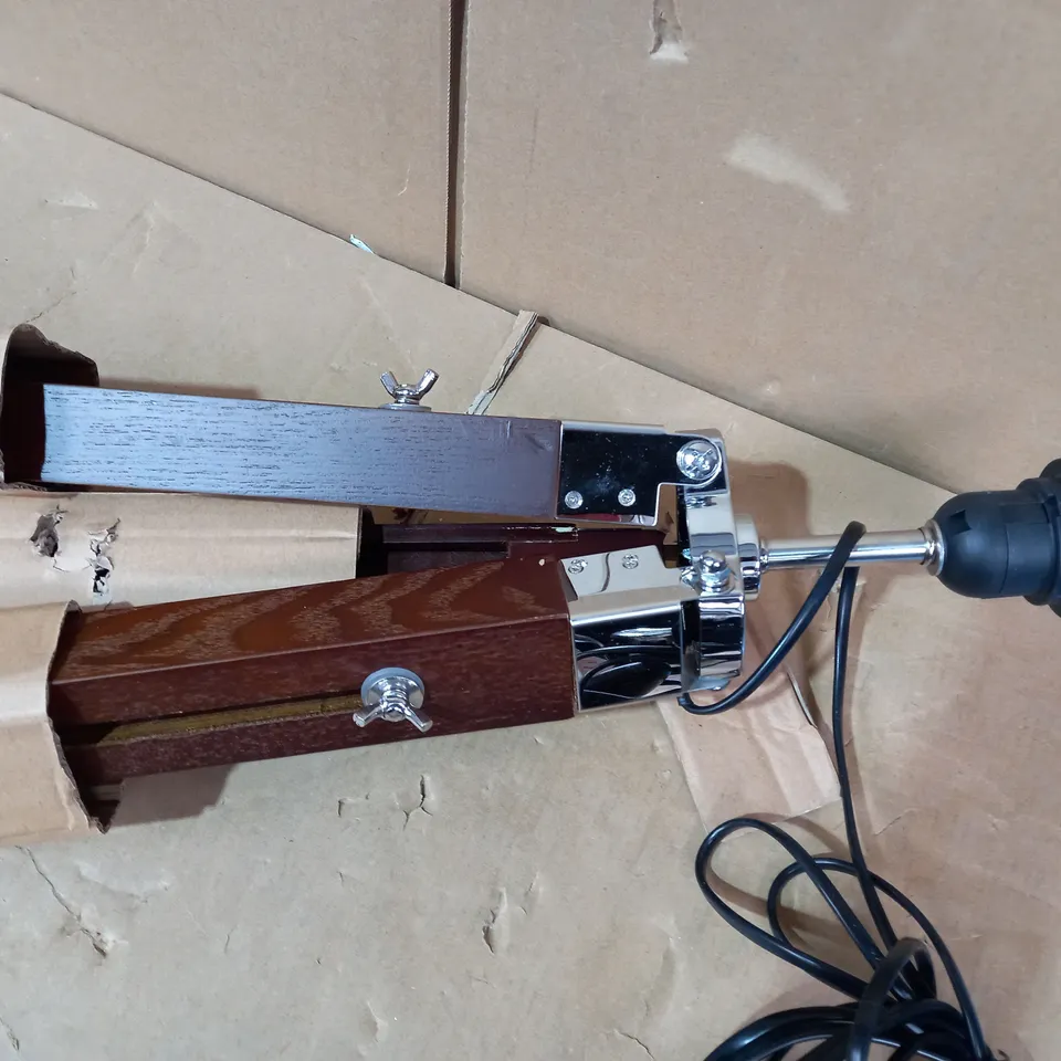 BOXED JACQUES TRIPOD FLOOR LAMP 