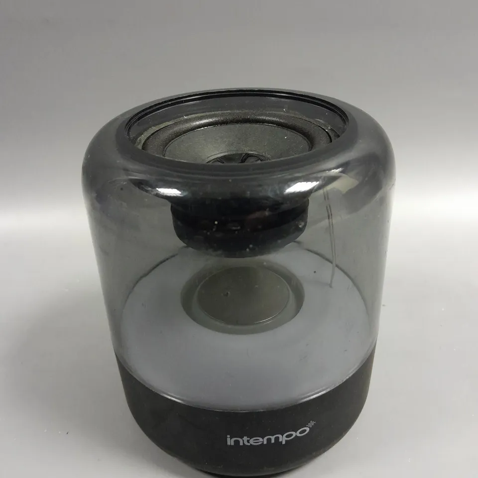 INTEMPO BLUETOOTH COLOUR CHANGING SPEAKER