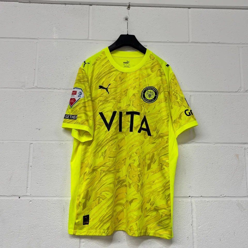 STOCKPORT COUNTY F.C PLAY-OFFS MATCH WORN AWAY GOLEKEEPERS SHIRT IN FLUO YELLOW - UK XL / MAX METCALFE #25