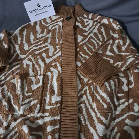 WYNNE COLLECTION KNITTED JACQUARD TOPPER SIZE M 