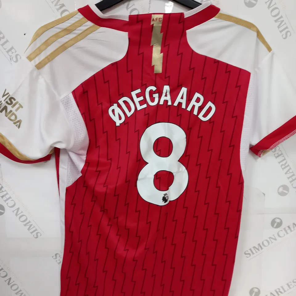 ARSENAL FC HOME KIT WITH ODEGAARD SIZE 26