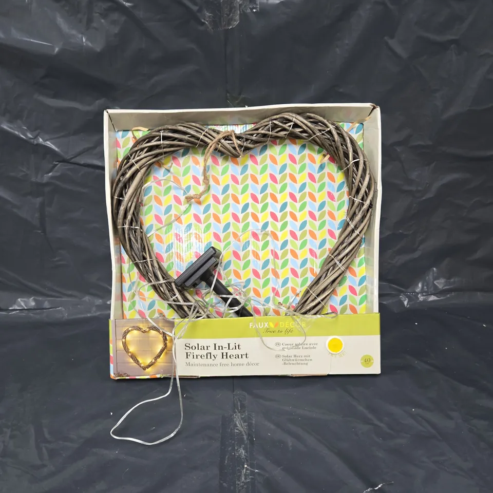 SMART SOLAR INLIT FIREFLY HEART 40CM