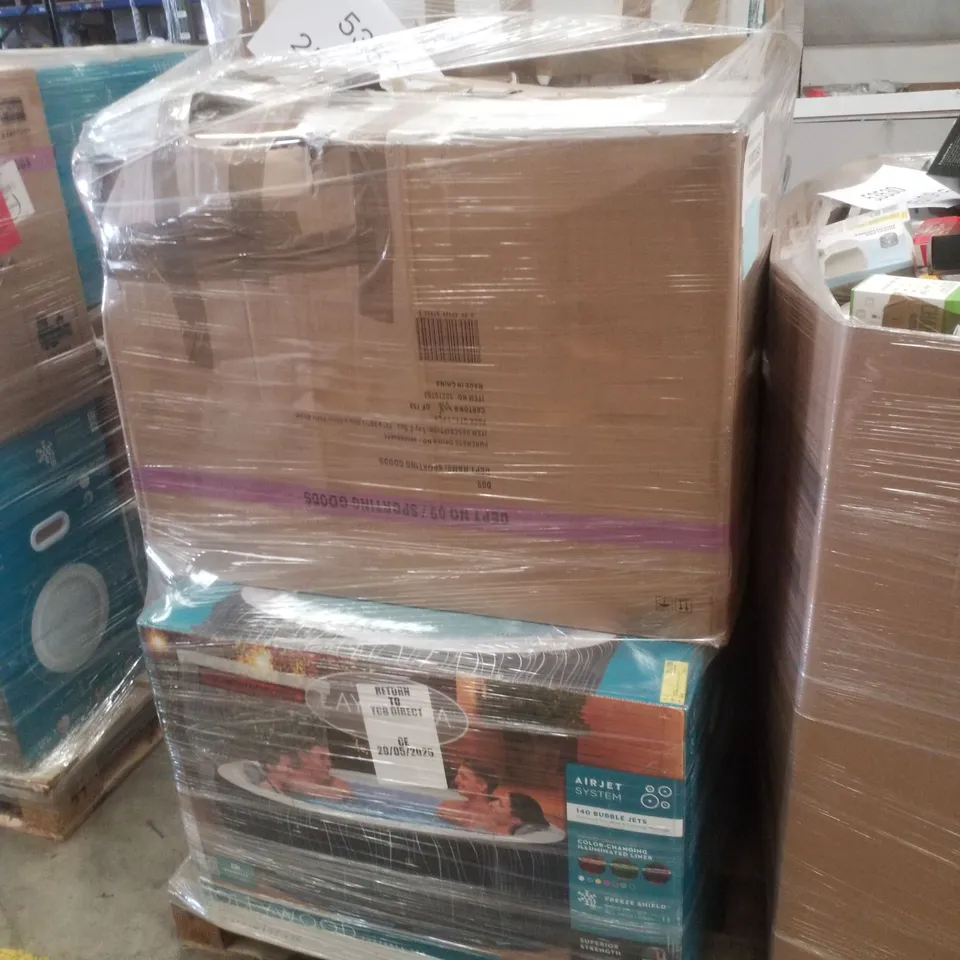 PALLET CONTAINING APPROXIMATELY 6 ASSORTED LAY-Z-SPA PORTABLE SPAS