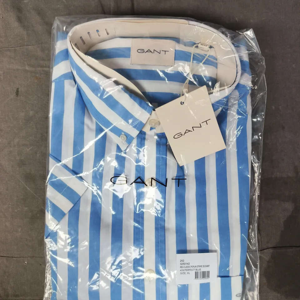 BAGGED GANT CLASSIC POPLIN STRIPE SHORT SLEEVE SHIRT IN PERFECT BLUE SIZE XL