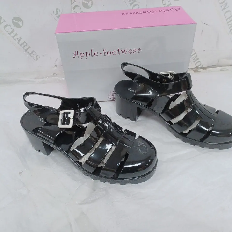 APPROXIMATELY 10 PAIRS OF BOXED APPLE FOOTWEAR BLACK BOOT SANDAL IN VARIOUS SIZES