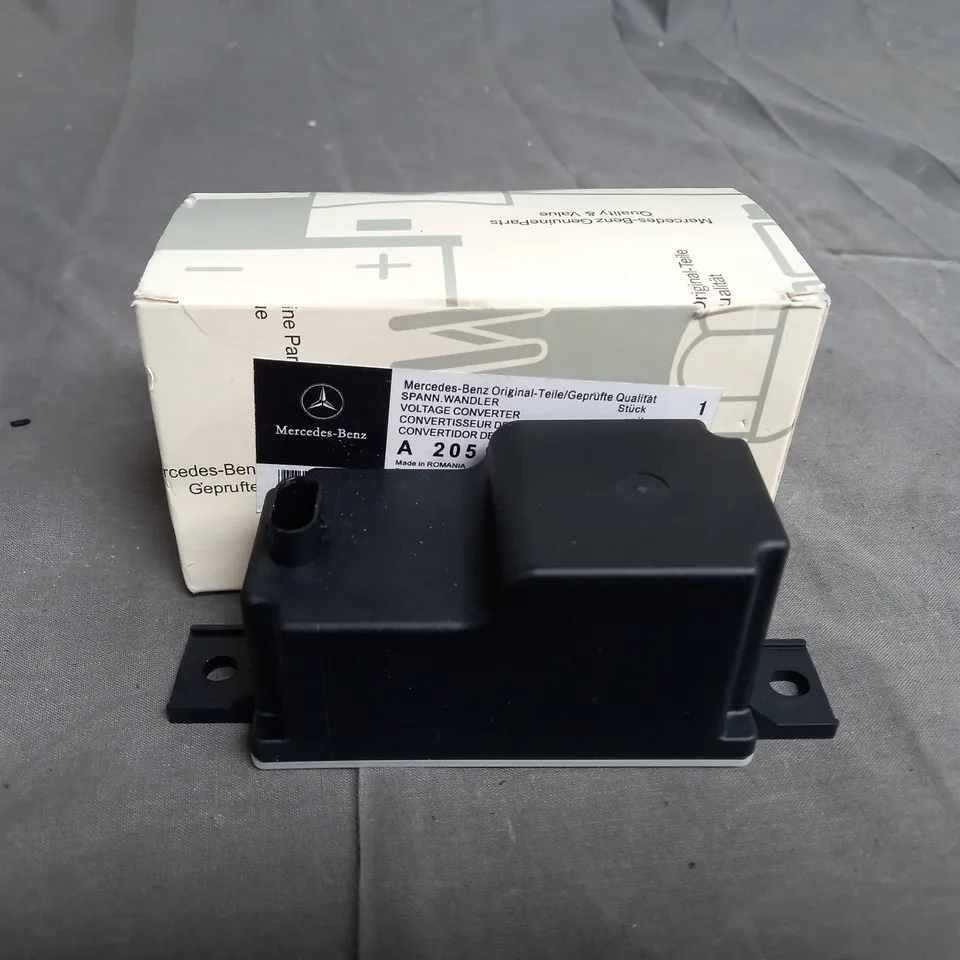 MERCEDES BENZ VOLTAGE CONVERTER 